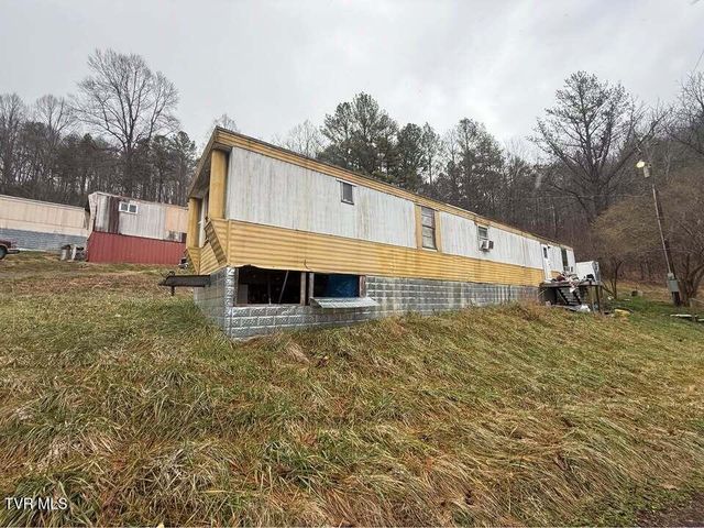 4009-4025 Inby Lane, Big Stone Gap, VA 24219