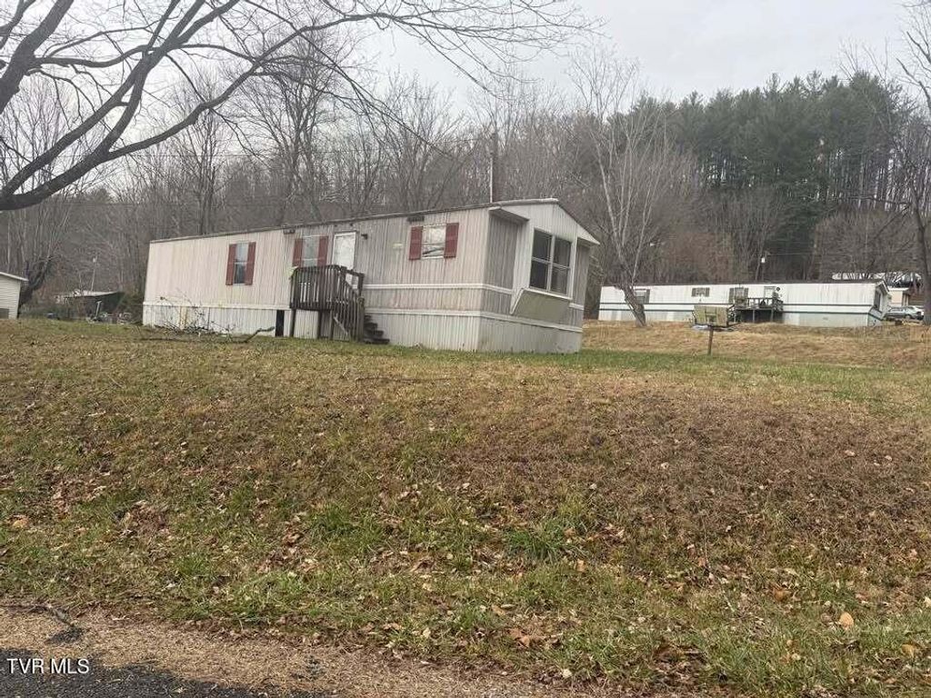 4009-4025 Inby Lane, Big Stone Gap, VA 24219