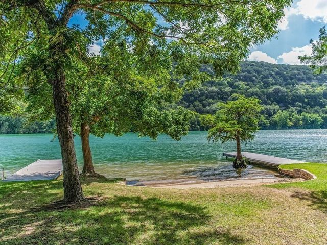 2906 Padina DR, Austin, TX 78733