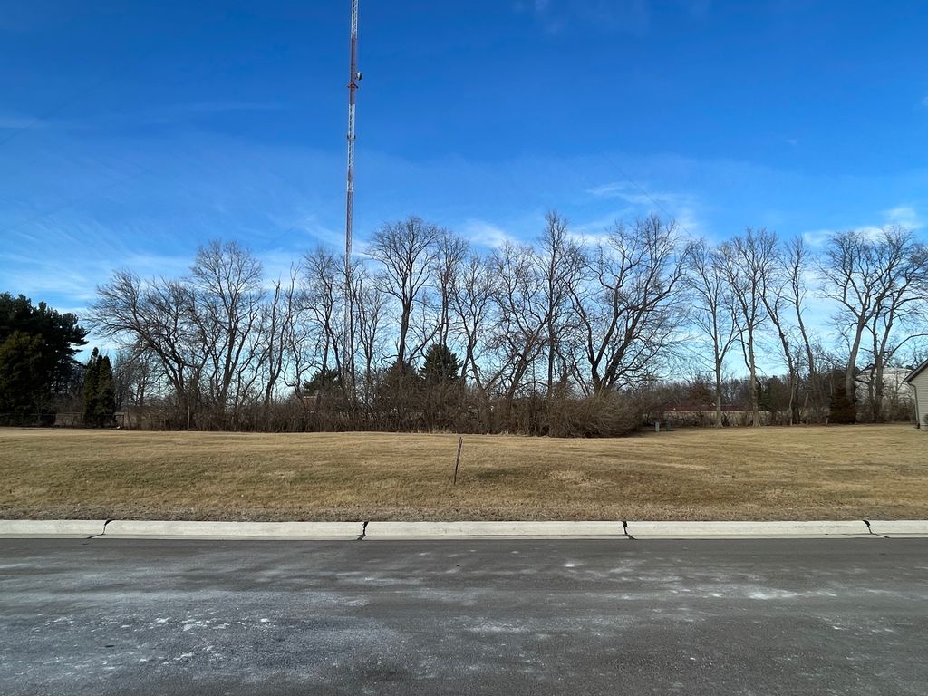 Lot 4 E 19th Street, Sterling, IL 61081
