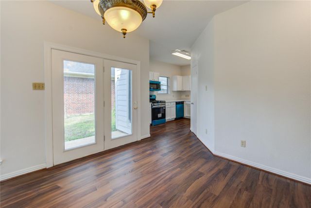 308 N Ranch House Road, Angleton, TX 77515