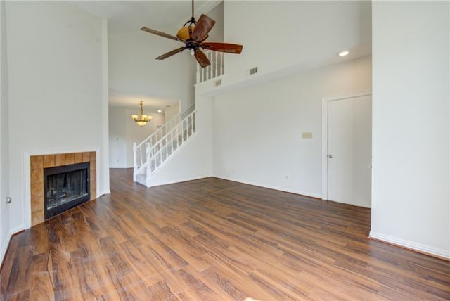 308 N Ranch House Road, Angleton, TX 77515