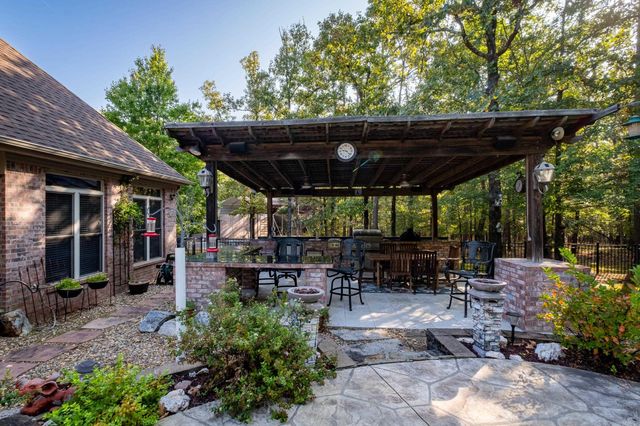 36 Reynard Estates Drive, Little Rock, AR 72210