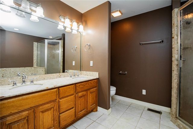 9 Alva Lane, Bella Vista, AR 72715