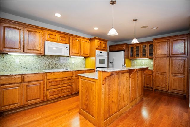 9 Alva Lane, Bella Vista, AR 72715