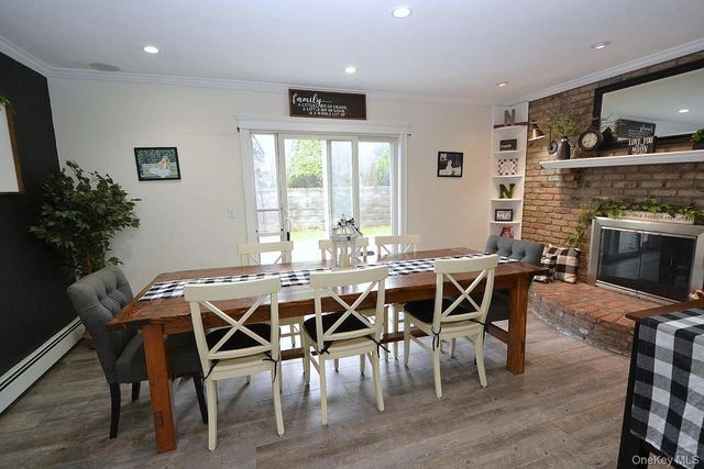 14 Mark Lane, Farmingville, NY 11738