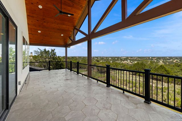 1054 STAR RDG, Spring Branch, TX 78070