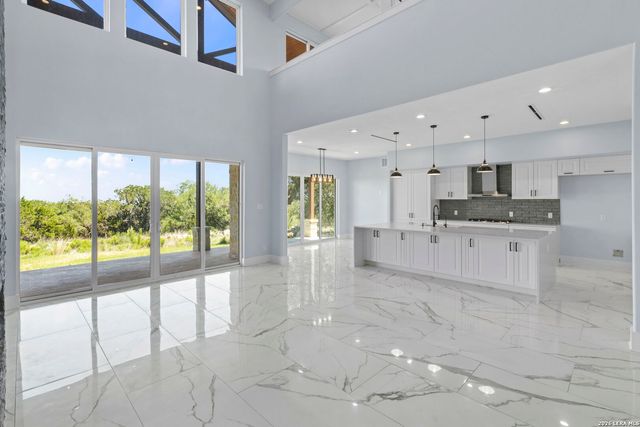 1054 STAR RDG, Spring Branch, TX 78070