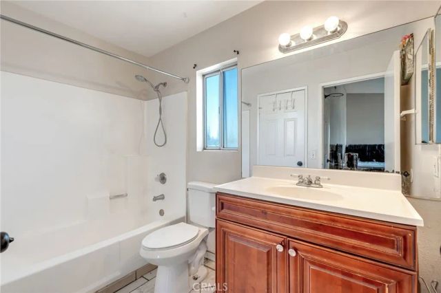 12116 Pluto Drive, Victorville, CA 92392