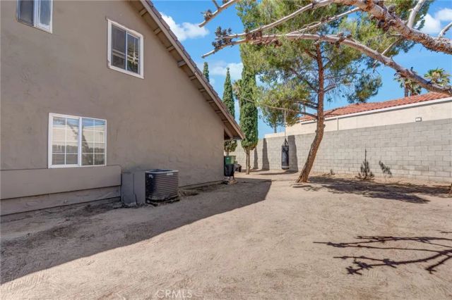12116 Pluto Drive, Victorville, CA 92392