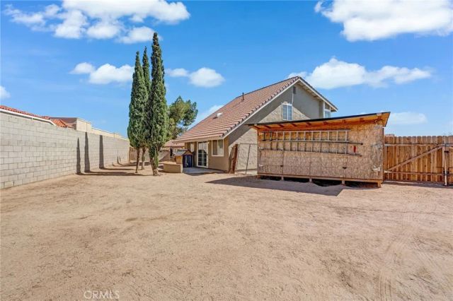 12116 Pluto Drive, Victorville, CA 92392