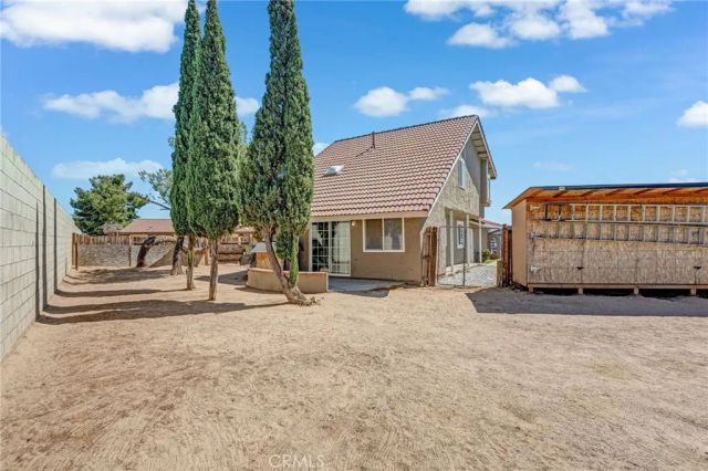12116 Pluto Drive, Victorville, CA 92392