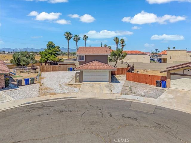 12116 Pluto Drive, Victorville, CA 92392
