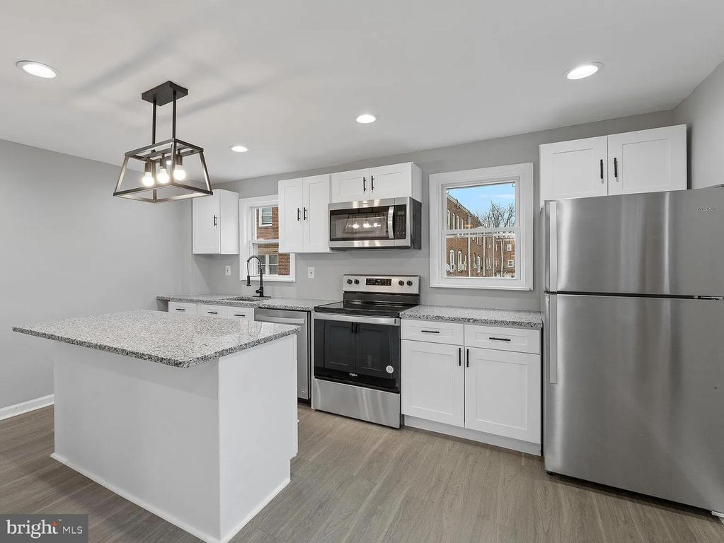 1006 BUTLER ST, Chester, PA 19013