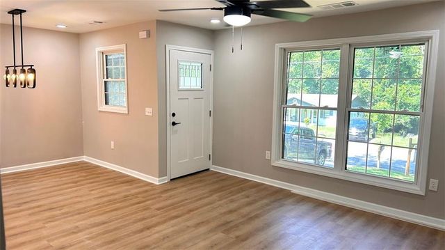 5324 JOAN OF ARC, Atlanta, GA 30349