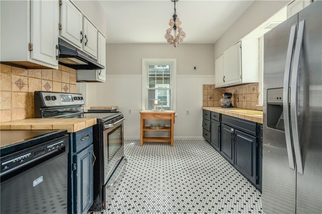 52 Forbes Street, Providence, RI 02908