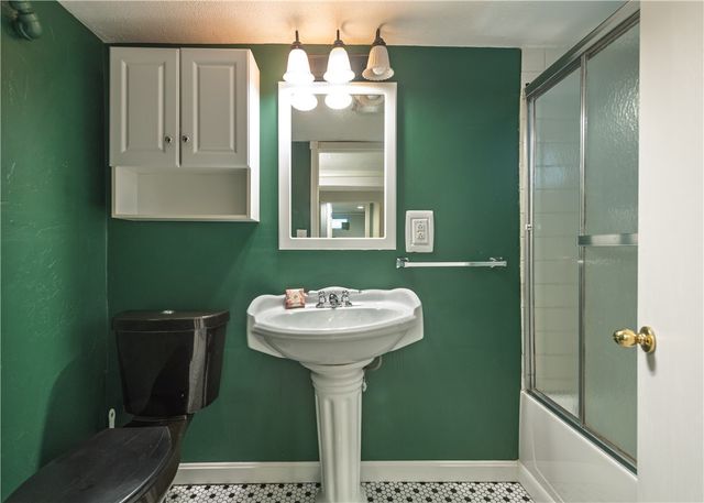 52 Forbes Street, Providence, RI 02908