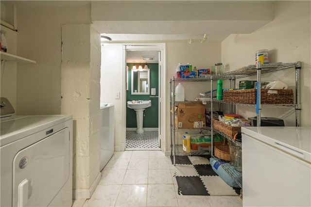 52 Forbes Street, Providence, RI 02908