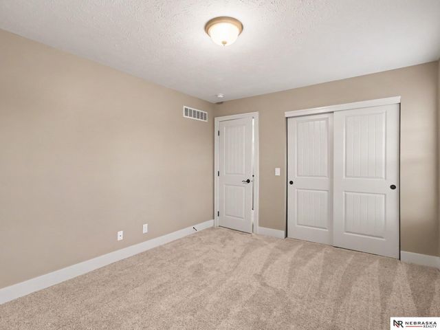 17019 Chandler Street, Omaha, NE 68136