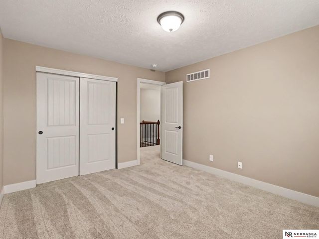 17019 Chandler Street, Omaha, NE 68136
