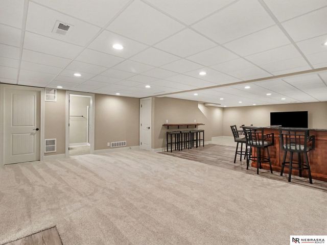 17019 Chandler Street, Omaha, NE 68136