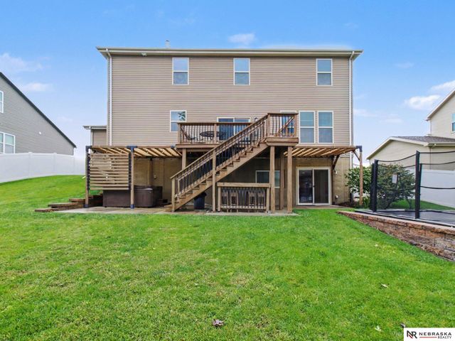 17019 Chandler Street, Omaha, NE 68136