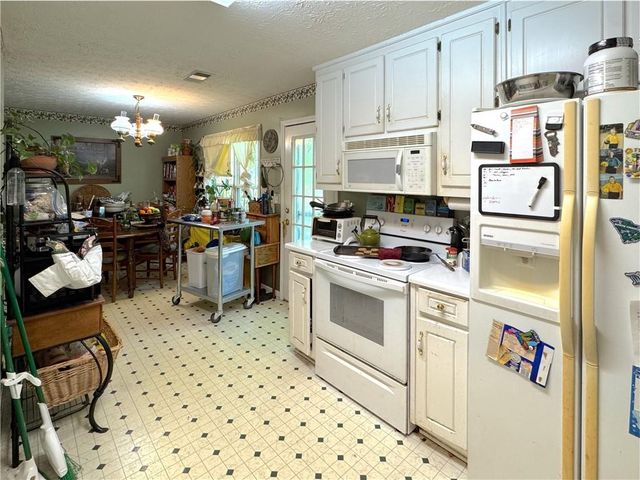 435 Red Oak Court, Monroe, GA 30655