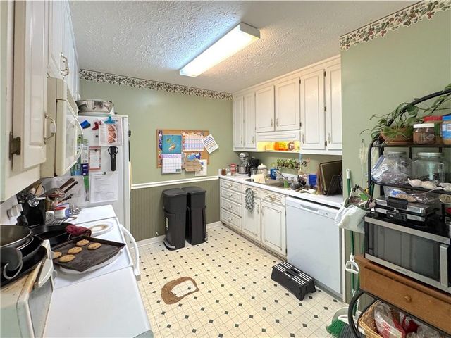435 Red Oak Court, Monroe, GA 30655