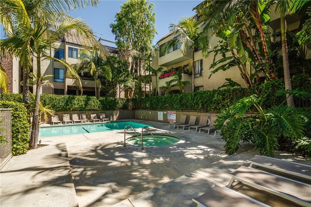 950 N Kings Road 168, West Hollywood, CA 90069