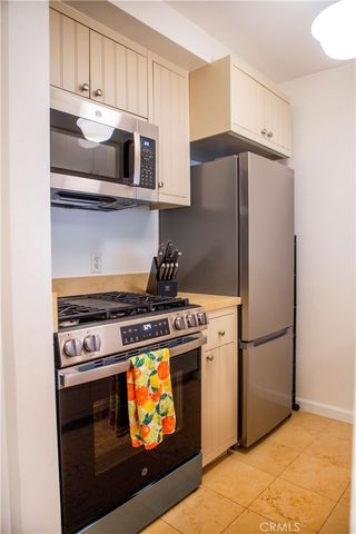 950 N Kings Road 168, West Hollywood, CA 90069