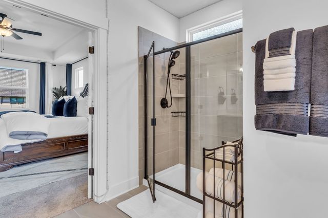 2404 Beaver Dr, Murfreesboro, TN 37128