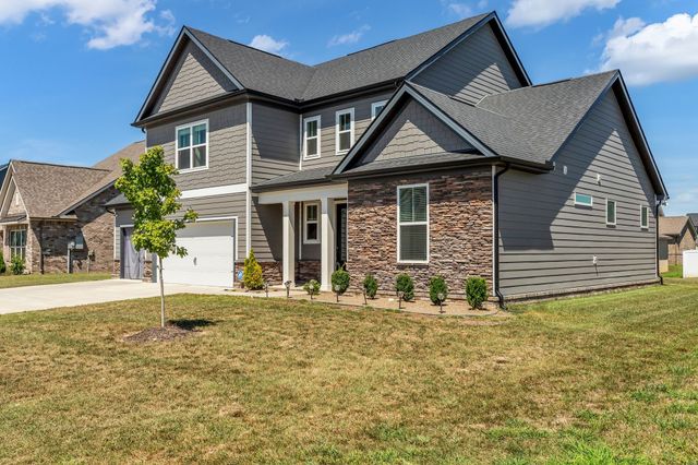 2404 Beaver Dr, Murfreesboro, TN 37128