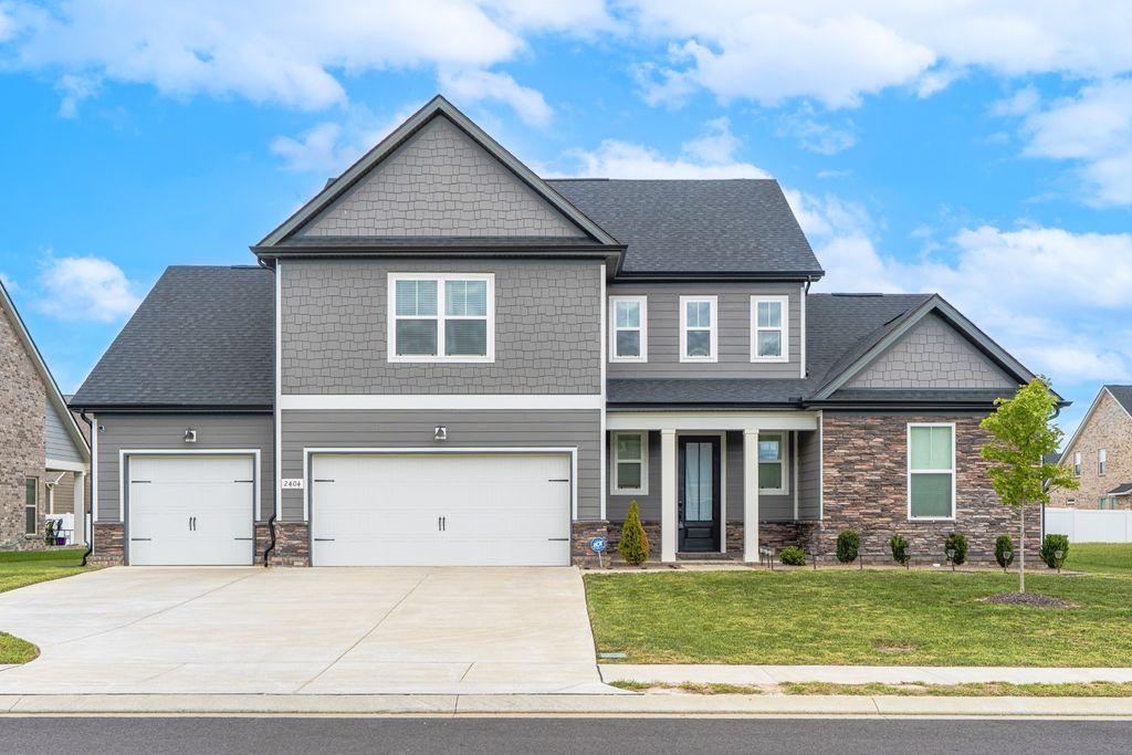 2404 Beaver Dr, Murfreesboro, TN 37128