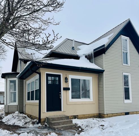 32 N McCullum Street, Knightstown, IN 46148