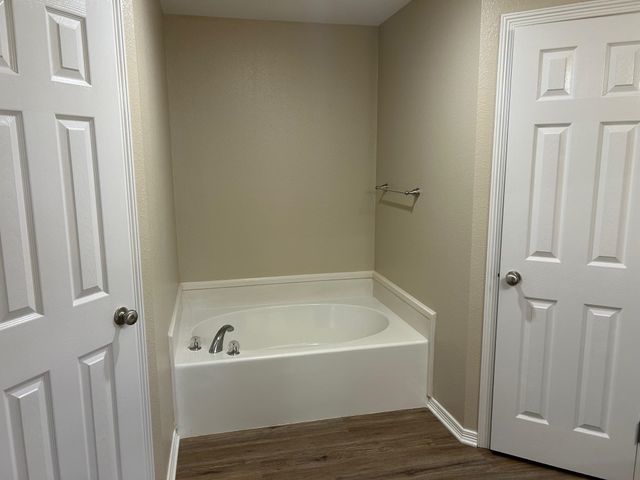 359 Foster Drive, Marshall, TX 75672