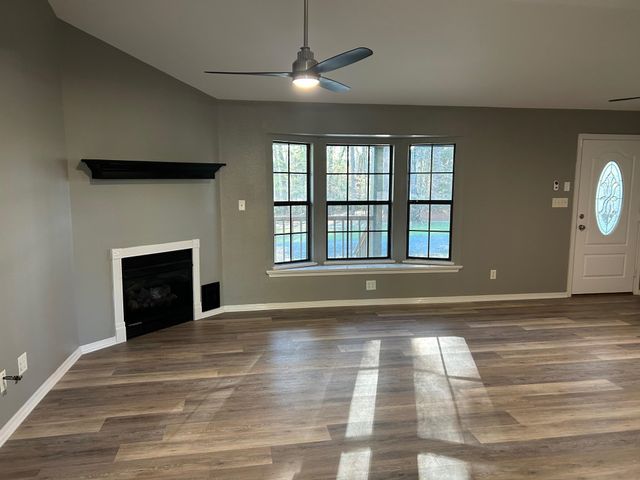 359 Foster Drive, Marshall, TX 75672