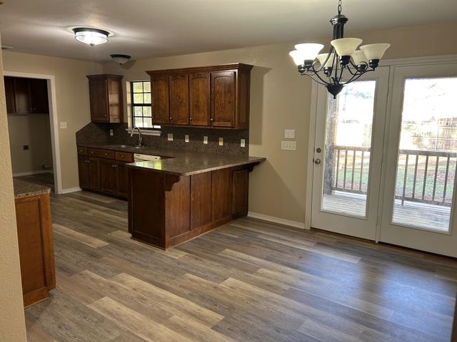 359 Foster Drive, Marshall, TX 75672