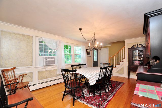 27 Ledgewood Drive, Farmington, CT 06032