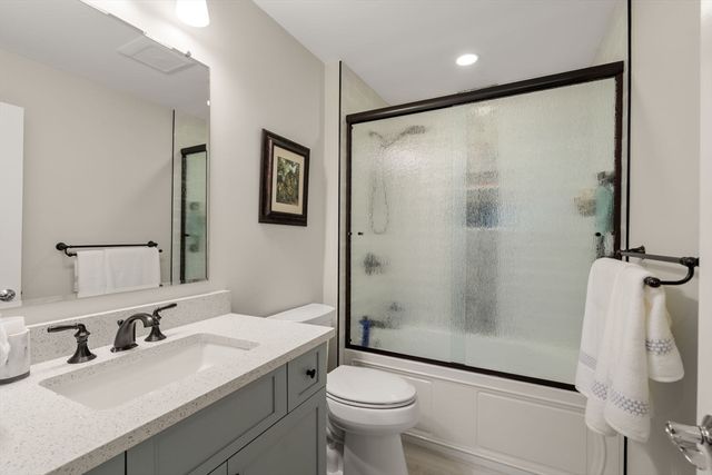 16 Garrison Way 16, Carlisle, MA 01741
