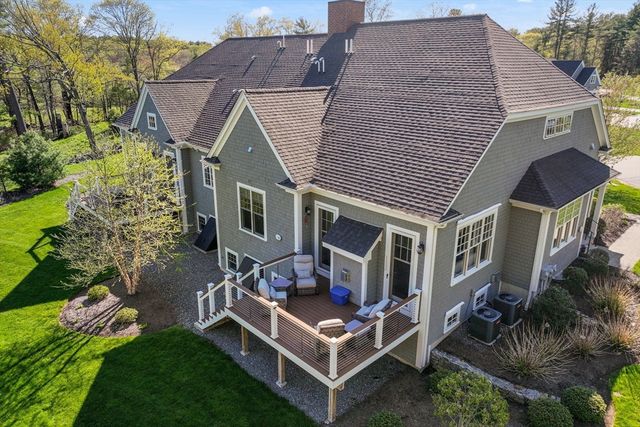 16 Garrison Way 16, Carlisle, MA 01741
