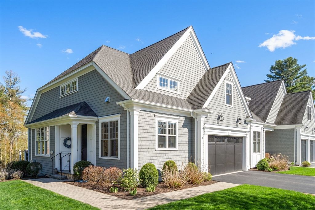16 Garrison Way 16, Carlisle, MA 01741