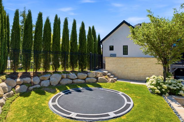 6624 W NORMANDY WAY, Highland, UT 84003