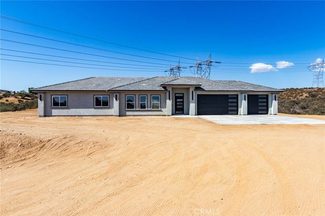 6848 Braceo Street, Oak Hills, CA 92344