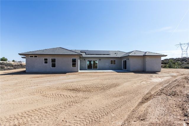 6848 Braceo Street, Oak Hills, CA 92344