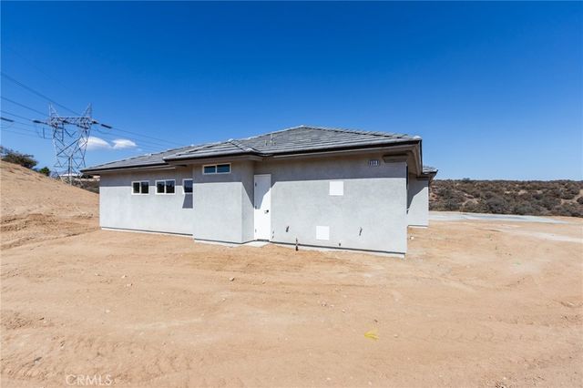 6848 Braceo Street, Oak Hills, CA 92344