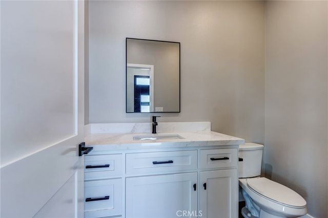 6848 Braceo Street, Oak Hills, CA 92344