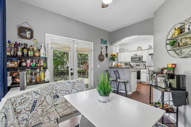 2323 SOUTHERN Avenue, Jacksonville, FL 32207