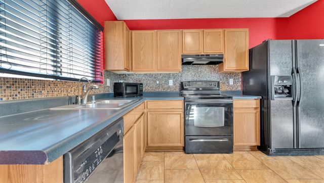 10804 Gentry Lane SW, Albuquerque, NM 87121