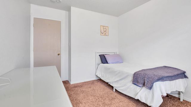 10804 Gentry Lane SW, Albuquerque, NM 87121