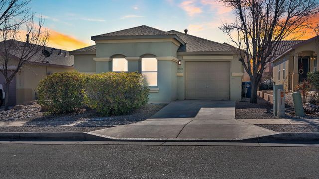 10804 Gentry Lane SW, Albuquerque, NM 87121